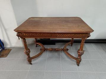 Mechelse tafel beschikbaar voor biedingen