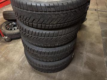 4 PNEUS HIVER 19" POUR SUV beschikbaar voor biedingen