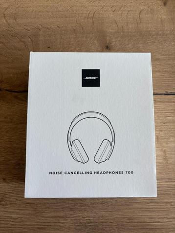 Bose Noise Cancelling Headphones 700 beschikbaar voor biedingen