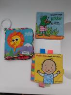 Stoffen boekjes voor baby, Enlèvement