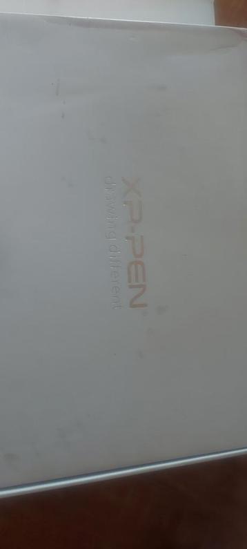 X0 Pen 15.6 pro beschikbaar voor biedingen