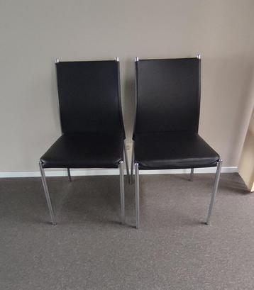 stoelen beschikbaar voor biedingen