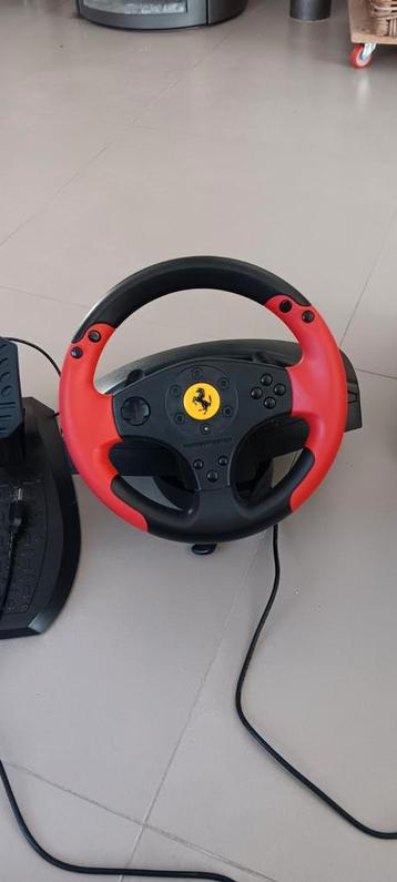 Thrustmaster Ferrari Racing Wheel Red Legend edition, Games en Spelcomputers, Spelcomputers | Sony Consoles | Accessoires, Ophalen