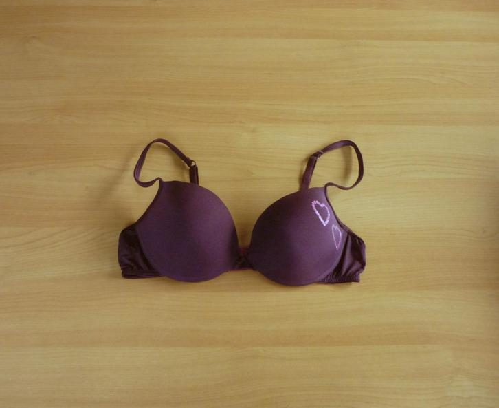 Paarse glanzende bh beha met fuchsia glitter harten Maat 70B, Kleding | Dames, Ondergoed en Lingerie, BH, Ophalen of Verzenden