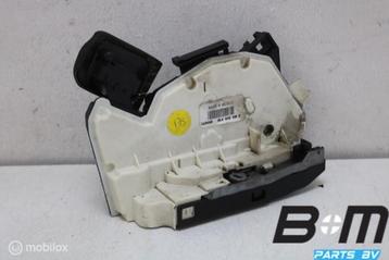 Portierslot RA VW Jetta 5C 5K4839016F beschikbaar voor biedingen