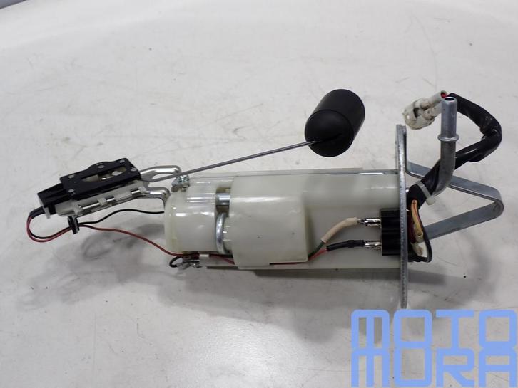 brandstofpomp Suzuki GSXR 600 750 L1 L7 2011 2017 GSX-R benz, Motoren, Onderdelen | Suzuki, Gebruikt, Ophalen of Verzenden