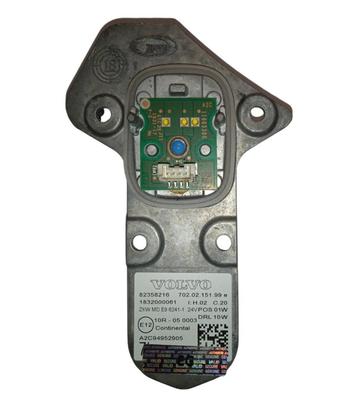 VOLVO FH/FM4 KOPLAMP LED MODULE RECHTS GEBRUIKT 82358216U beschikbaar voor biedingen