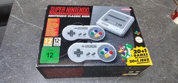 Snes mini in een doosje beschikbaar voor biedingen