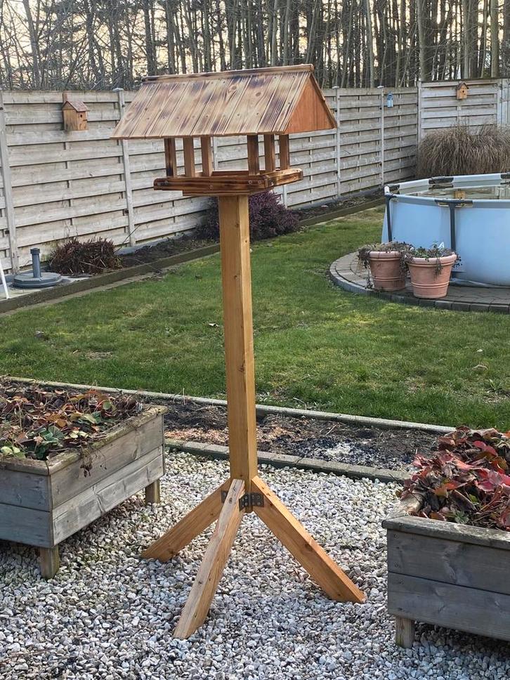 Voederhuisje voor de vogels in je tuin,, Tuin en Terras, Vogelhuisjes en Vogelbaden, Zo goed als nieuw, Ophalen
