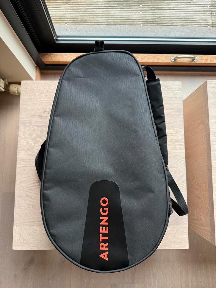TENNIS BAG M van Artengo, Sport en Fitness, Tennis, Zo goed als nieuw, Racket, Ophalen