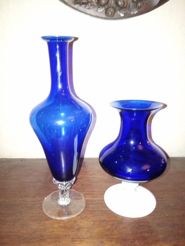 blauwe glas (vaas, glazen, karaffen, kopjes, flessen), Antiek en Kunst, Antiek | Glaswerk en Kristal, Ophalen of Verzenden