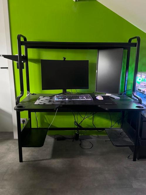 Gamingbureau zwart, Huis en Inrichting, Bureaus, Zo goed als nieuw, Ophalen