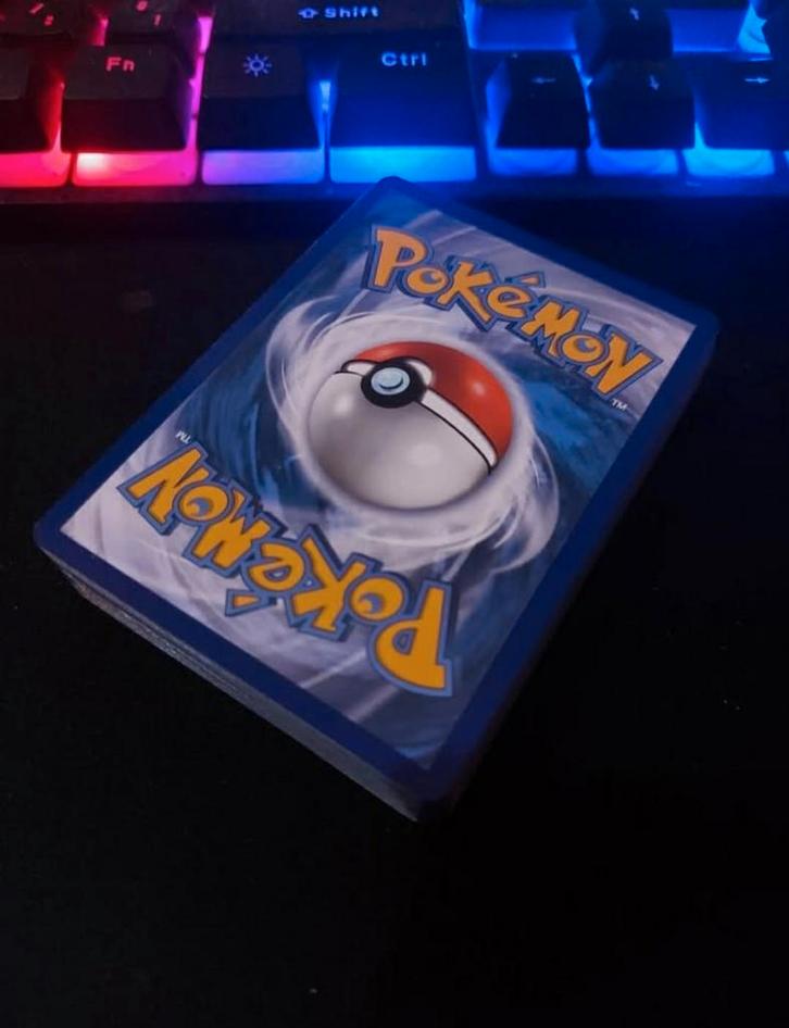Pokémon kaarten (50x), Hobby en Vrije tijd, Verzamelkaartspellen | Pokémon, Ophalen