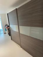 Slaapkamer: kleerkast, bed, 2 nachtkastjes grijs gelamineerd, Ophalen, Gebruikt, Tweepersoons, Modern