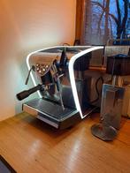 Machine expresso Nuova Simonelli Musica Lux + moulin Bezzera, Electroménager, Machine à espresso, Tuyau à Vapeur, Café en grains