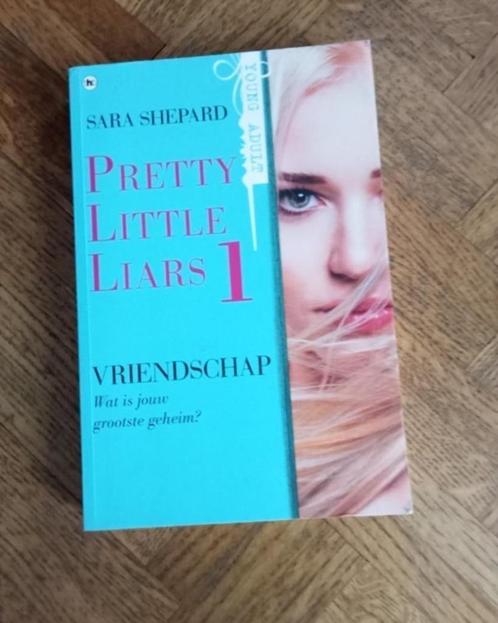Sara Shepard: Pretty little liars deel 1 Young Adult, Boeken, Kinderboeken | Jeugd | 13 jaar en ouder, Gelezen, Ophalen of Verzenden