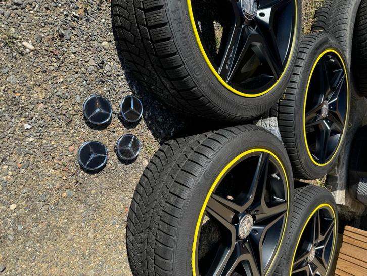 Mercedes CLA AMG velgen met winterbanden 235/40/18, Auto-onderdelen, Banden en Velgen, Velg(en), Winterbanden, 18 inch, 235 mm
