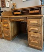 Set antieke eiken bureau's, Ophalen