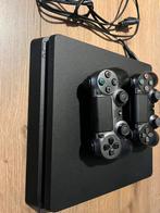 PlayStation 4 slim 1TB te koop, in goede staat!, Games en Spelcomputers, Spelcomputers | Sony PlayStation 4, Met 2 controllers