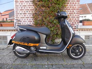 Vespa GTS 300 Super Sport beschikbaar voor biedingen
