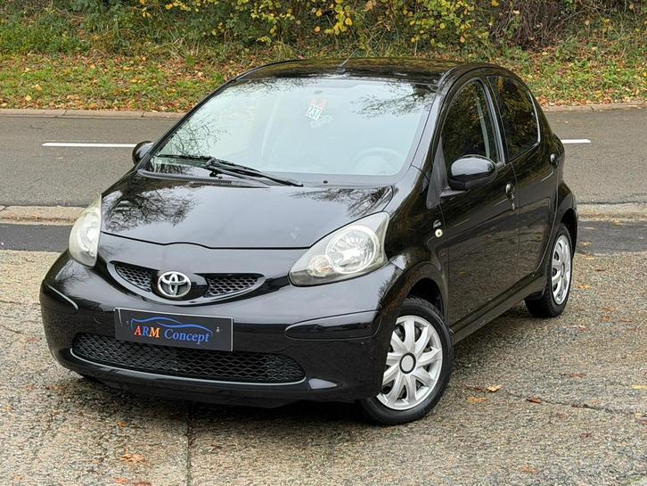 Toyota Aygo 1.0 Essence 2007 **92000km** airco, Auto's, Toyota, Bedrijf, Te koop, Aygo, Berline, 5 deurs, Handgeschakeld, Zwart