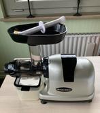 Omega slowjuicer., Elektronische apparatuur, Juicers, Ophalen of Verzenden, Zo goed als nieuw, Elektrisch, Slowjuicer