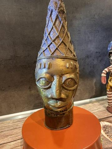 Tête en bronze de la Reine du Royaume d'Ifé 