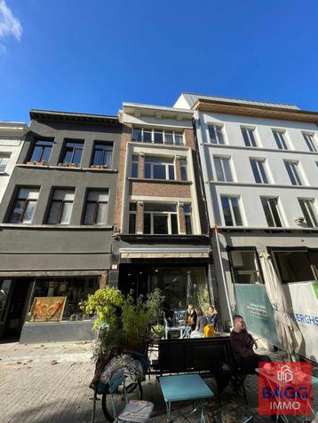 Huis te koop in Antwerpen, 12 slpks beschikbaar voor biedingen