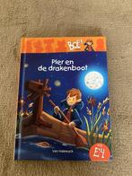 Boek : Boe! Kids : Pier en de drakenboot. AVI E4 Thea Dubela, Boeken, Ophalen of Verzenden, Zo goed als nieuw, Thea Dubelaar & Frieda Va