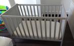 Lit bébé SUNDVIK Ikea 60x120 avec matelas, Kinderen en Baby's, Ophalen, Gebruikt, Ledikant