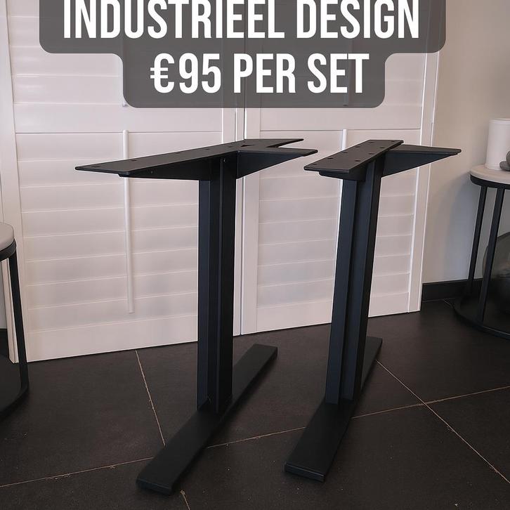 Te koop: Set moderne tafelpoten – industrieel zwart staal, Huis en Inrichting, Tafelonderdelen, Zo goed als nieuw, Tafelpoot, 50 tot 100 cm