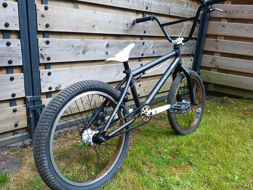 Haro bmx dirt, Fietsen en Brommers, Fietsen | Crossfietsen en BMX, Gebruikt, Ophalen