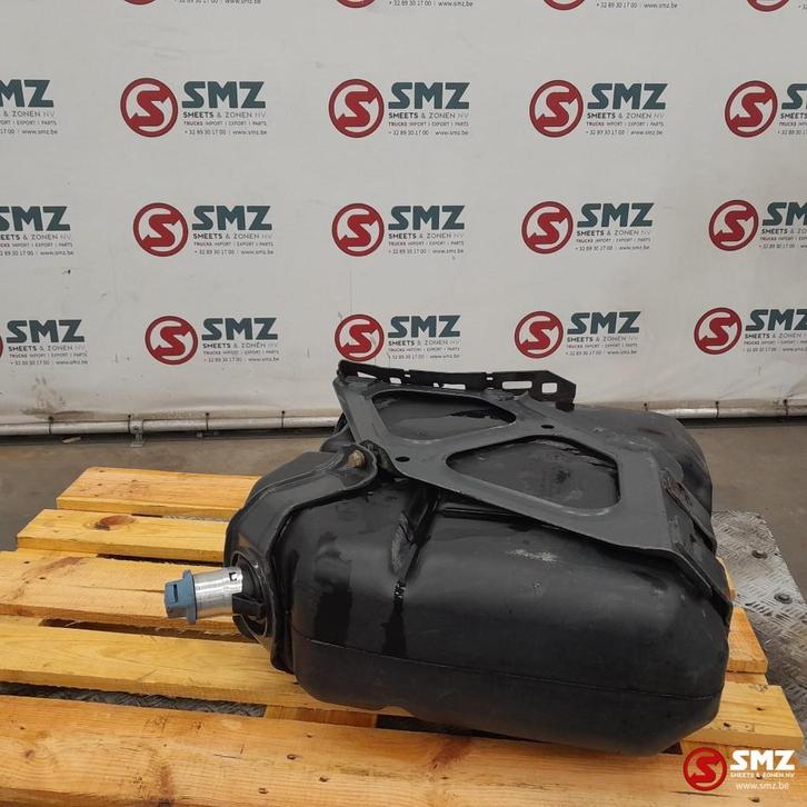 Occ Réservoir AdBlue 60L + Capteur de niveau AdBlu, Autos : Pièces & Accessoires, Pièces camion, Mercedes-Benz, Systèmes à carburant