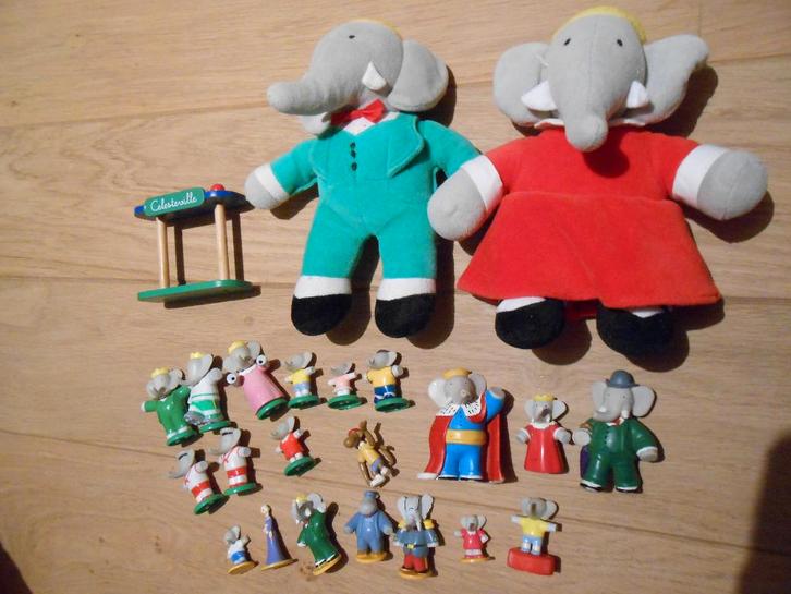 Babar L de Brunhoff Nelvana, Plastoy 2 peluches 20 figurines, Verzamelen, Speelgoed, Gebruikt, Ophalen