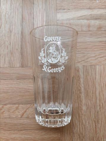 Oude geuze glazen St. Georges beschikbaar voor biedingen