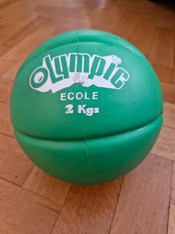 Medicijnbal 2 kg beschikbaar voor biedingen