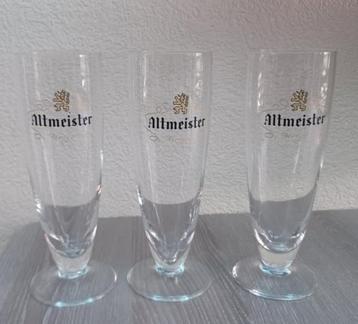 3 mooie Altmeister glazen op voet beschikbaar voor biedingen
