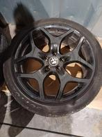 alfa romeo pneus hiver et jantes, Auto-onderdelen, Banden en Velgen, 18 inch, Gebruikt, Band(en), Personenwagen