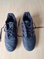 Voetbalschoenen Adidas maat 42, Ophalen of Verzenden, Zo goed als nieuw, Schoenen