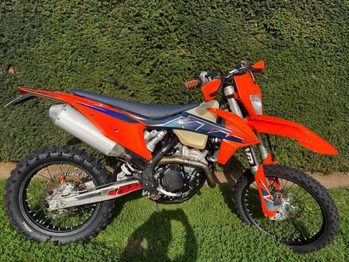 KTM Enduro 250 EXC-F 4 Temps 2022, Motoren, Motoren | KTM, Particulier, Enduro, 1 cilinder, Traction Control, Ophalen