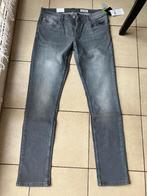 Nieuwe grijze spijkerbroek - maat W34 L 34, Kleding | Heren, Spijkerbroeken en Jeans, Ophalen of Verzenden, Nieuw