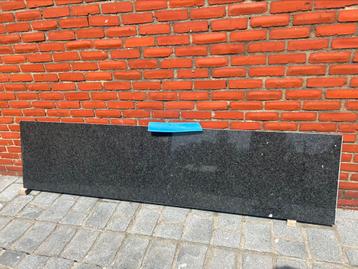 Granietblad beschikbaar voor biedingen