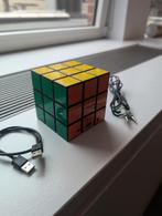 Rubik kubusplaat met kabels, Ophalen of Verzenden, Gebruikt
