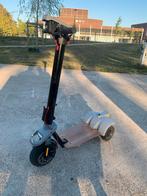 Driewielige elektrische scooter/step, Fietsen en Brommers, Steps, Ophalen, Zo goed als nieuw