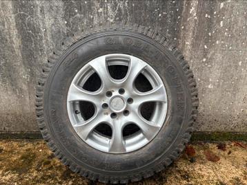 Nissan 4x4 terreinwielen (4 stuks) beschikbaar voor biedingen
