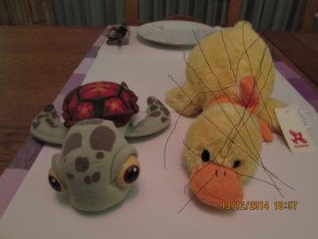 Peluches tortue, ours, poupée, élan...  beschikbaar voor biedingen