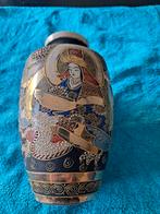 Antieke satsuma vaas, Enlèvement ou Envoi