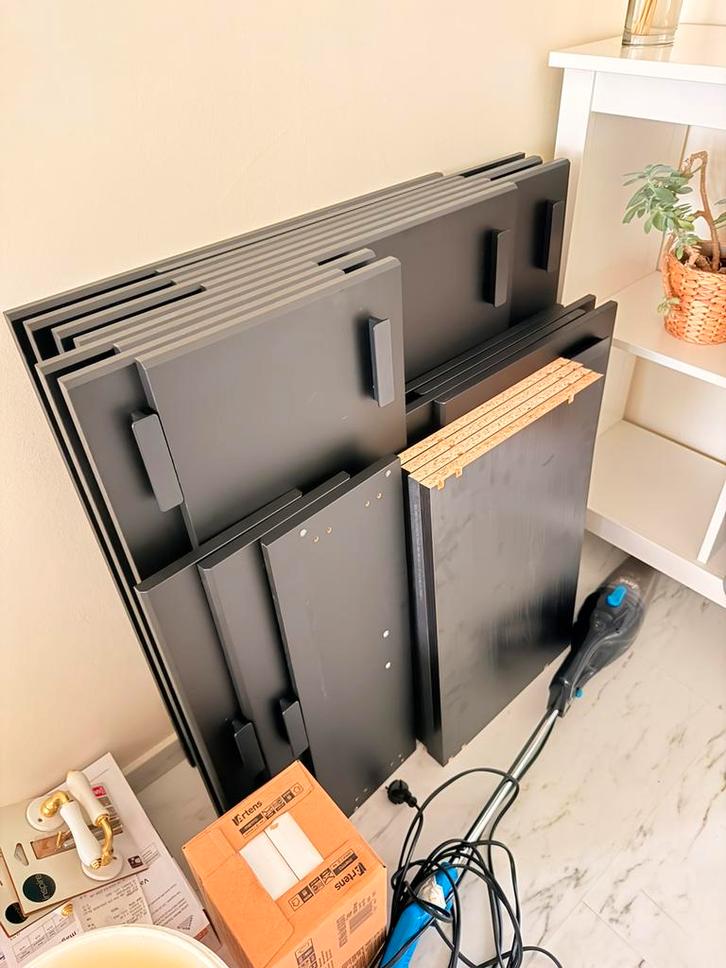 Façades de cuisine IKEA – Ensemble complet, noir, bon état, Huis en Inrichting, Kasten | Roldeurkasten en Archiefkasten, Zo goed als nieuw