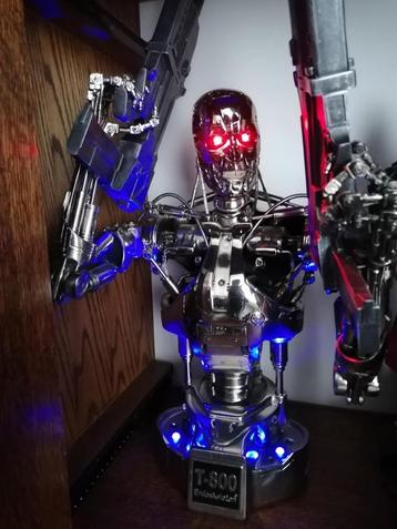 T-800 Terminator 2 endoskeleton buste schaal 1:2 beschikbaar voor biedingen