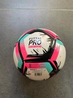 Kipsta futsal zaalvoetbal bal, Sport en Fitness, Voetbal, Ophalen of Verzenden, Zo goed als nieuw, Bal